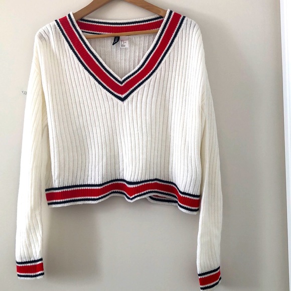 Divided Sweaters - SzS v neck knit pullover